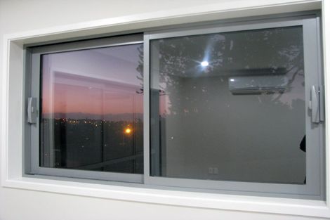 Photo of property in 124 Browns Bay Road, Rothesay Bay, Auckland, 0630