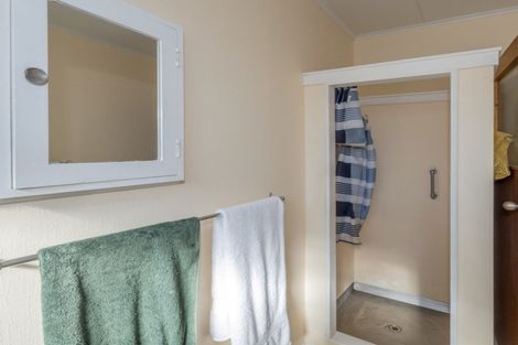 Photo of property in 2 Ely Place, Levin, 5510