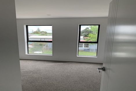 Photo of property in 799b Te Atatu Road, Te Atatu Peninsula, Auckland, 0610