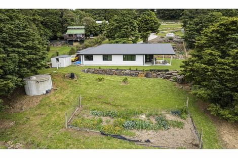Photo of property in 4 Watercourse Way, Tikipunga, Whangarei, 0112