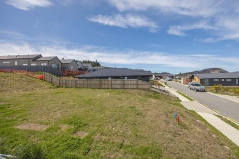 Photo of property in 16 Tuohy Lane, Wanaka, 9305