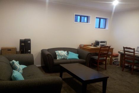 Photo of property in 2/44 Meadway, Sunnyhills, Auckland, 2010