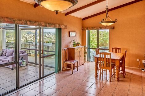 Photo of property in 27 Humphreys Grove, Titahi Bay, Porirua, 5022