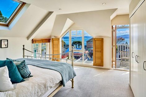 Photo of property in 10 Tui Road, Days Bay, Lower Hutt, 5013