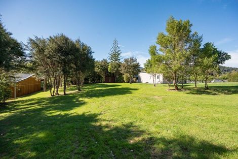 Photo of property in 4 Worlds End Road, Tennyson Inlet, 7195