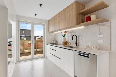 Photo of property in 14 Corporal Street, Papakura, 2110