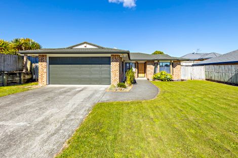 Photo of property in 15 Killeen Place, Flat Bush, Auckland, 2019