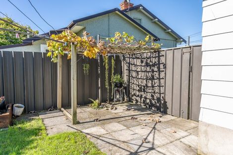Photo of property in 15 Naylor Street, Hamilton East, Hamilton, 3216