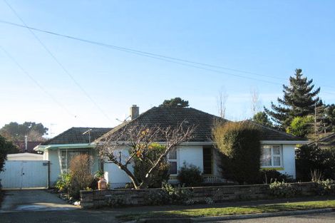 Photo of property in 187 Keyes Road, New Brighton, Christchurch, 8083