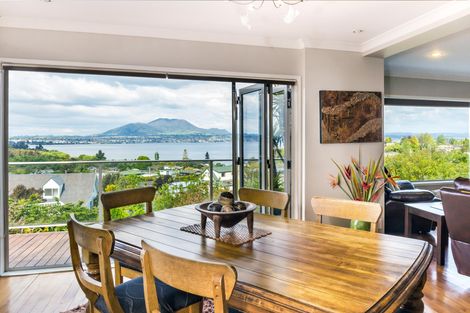 Photo of property in 33 Shera Street, Acacia Bay, Taupo, 3330