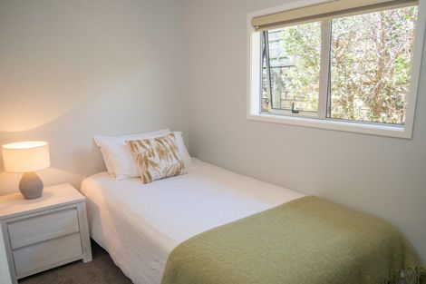 Photo of property in 25 Stratford Drive, Cable Bay, 0420