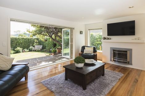 Photo of property in 21 Rutherglen Avenue, Ilam, Christchurch, 8041