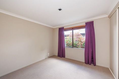 Photo of property in 23 Opawa Place, Terrace End, Palmerston North, 4410