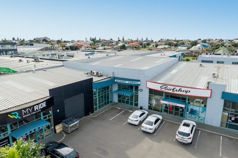 Photo of property in 39b Totara Street, Eastbourne, Lower Hutt, 5013