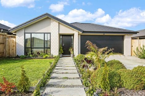 Photo of property in 15 Lusitano Drive, Karaka, Papakura, 2113