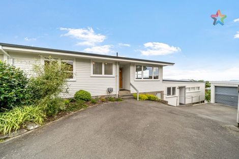 Photo of property in 4/30 London Road, Korokoro, Lower Hutt, 5012