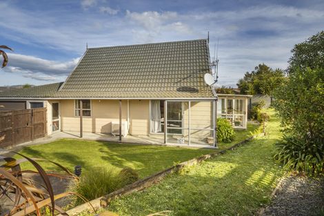 Photo of property in 40 Pencarrow Street, Highbury, Palmerston North, 4412