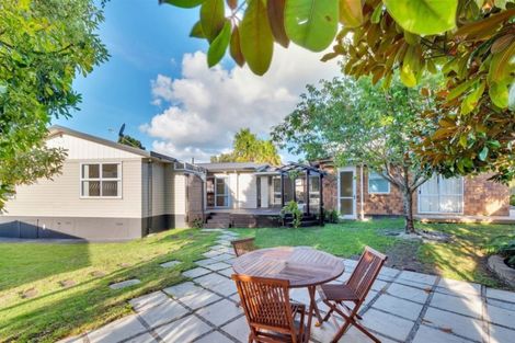 Photo of property in 81 Sturges Road, Henderson, Auckland, 0612