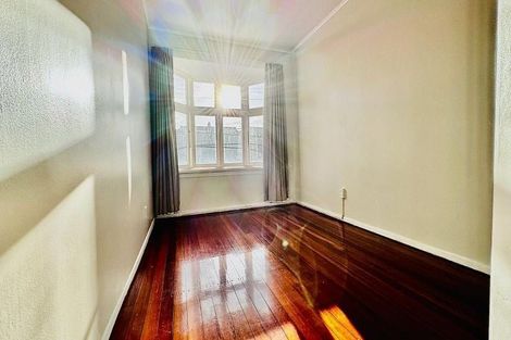 Photo of property in 142 Riddiford Street, Newtown, Wellington, 6021