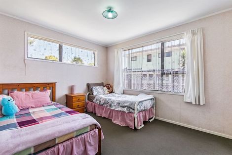 Photo of property in 123 Sykes Road, Weymouth, Auckland, 2103