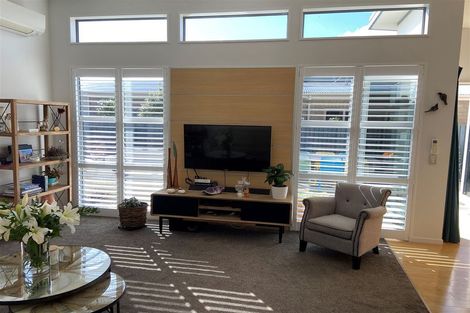 Photo of property in 17 James Hight Drive, Halswell, Christchurch, 8025