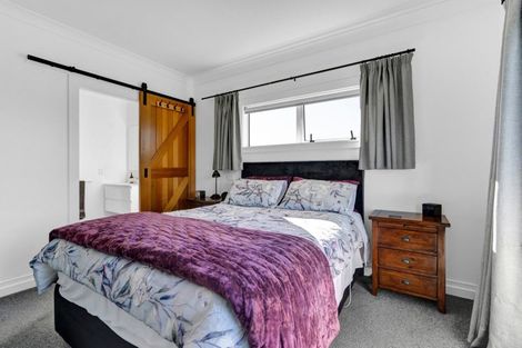 Photo of property in 297 Radnor Road, Midhirst, Stratford, 4394