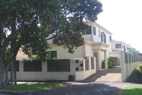 Photo of property in 16c Atarangi Road, Greenlane, Auckland, 1051