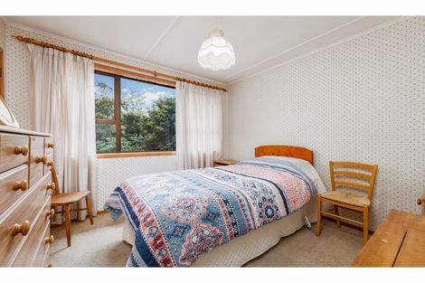 Photo of property in 48 Derwent Crescent, Titirangi, Auckland, 0604