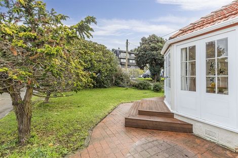 Photo of property in 108 Main Road, Tawa, Wellington, 5028