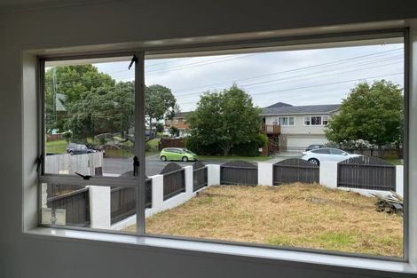 Photo of property in 1/106 Colwill Road, Massey, Auckland, 0614