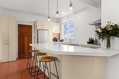 Photo of property in 23 Fitzroy Road, Bluff Hill, Napier, 4110