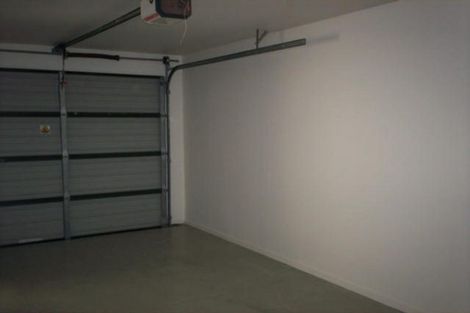 Photo of property in 14/3 Orwell Road, Greenhithe, Auckland, 0632