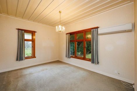 Photo of property in 54/56 Ongo Road, Hunterville, 4730