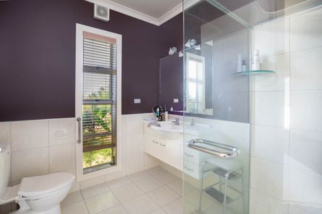 Photo of property in 90 Harvey Street, Waipahihi, Taupo, 3330