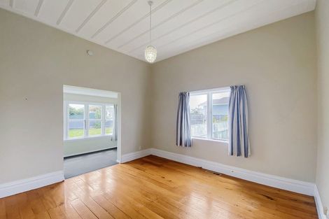 Photo of property in 6 Stark Street, Durie Hill, Whanganui, 4500