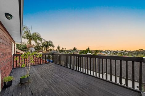 Photo of property in 10 San Fernando Way, Henderson, Auckland, 0612
