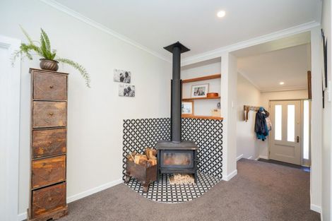 Photo of property in 18 Mahuri Road, Otatara, Invercargill, 9879