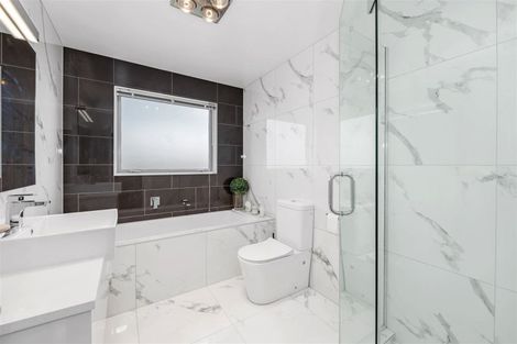 Photo of property in 39 Hikuawa Road, Flat Bush, Auckland, 2019