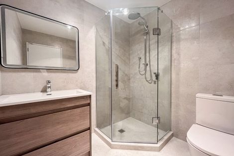 Photo of property in 6/737 East Coast Road, Browns Bay, Auckland, 0630