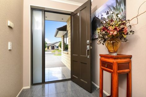 Photo of property in 158 Saint James Drive, Huntington, Hamilton, 3210