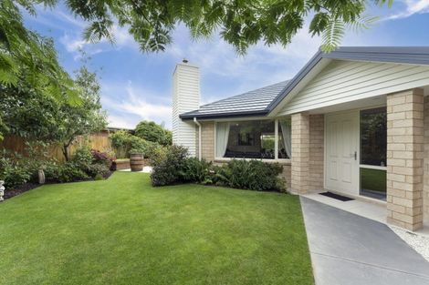 Photo of property in 11 Hoihere Place, Parklands, Christchurch, 8083