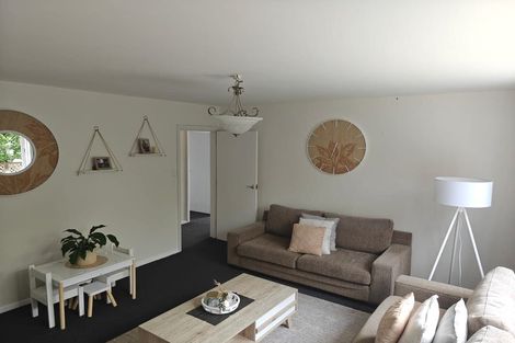 Photo of property in 11 Oak Street, Ebdentown, Upper Hutt, 5018