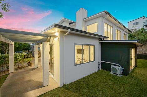 Photo of property in 8 Tuatini Place, Long Bay, Auckland, 0630