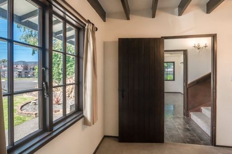 Photo of property in 1 Treadwell Street, Springvale, Whanganui, 4501