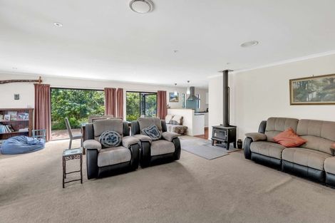 Photo of property in 104a Awaroa Road, Helensville, 0800