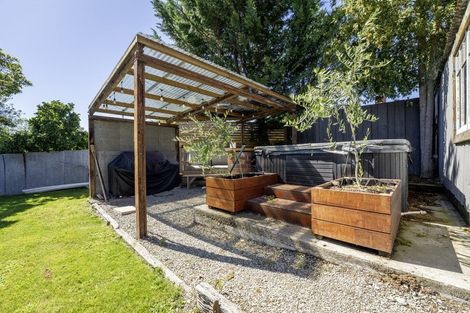 Photo of property in 1 Rolleston Street, Watlington, Timaru, 7910