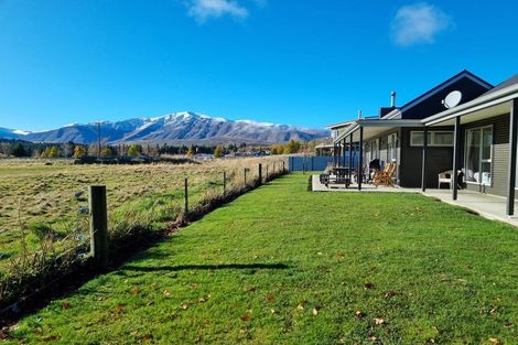 Photo of property in 4 Dwyer Place, Lake Tekapo, 7999