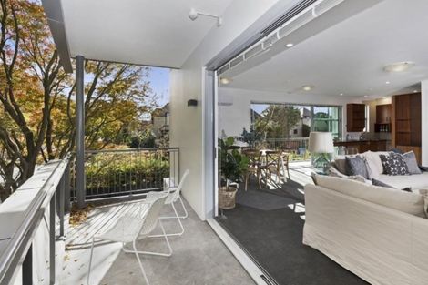 Photo of property in Braemar Apartments, 2/2 Cranmer Square, Christchurch Central, Christchurch, 8013