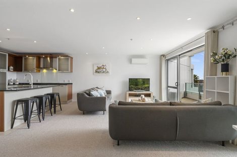Photo of property in 314/136 Marine Parade, Mount Maunganui, 3116
