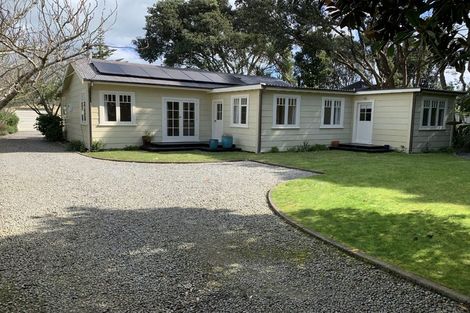 Photo of property in 25 Toi Street, Otaki Beach, Otaki, 5512